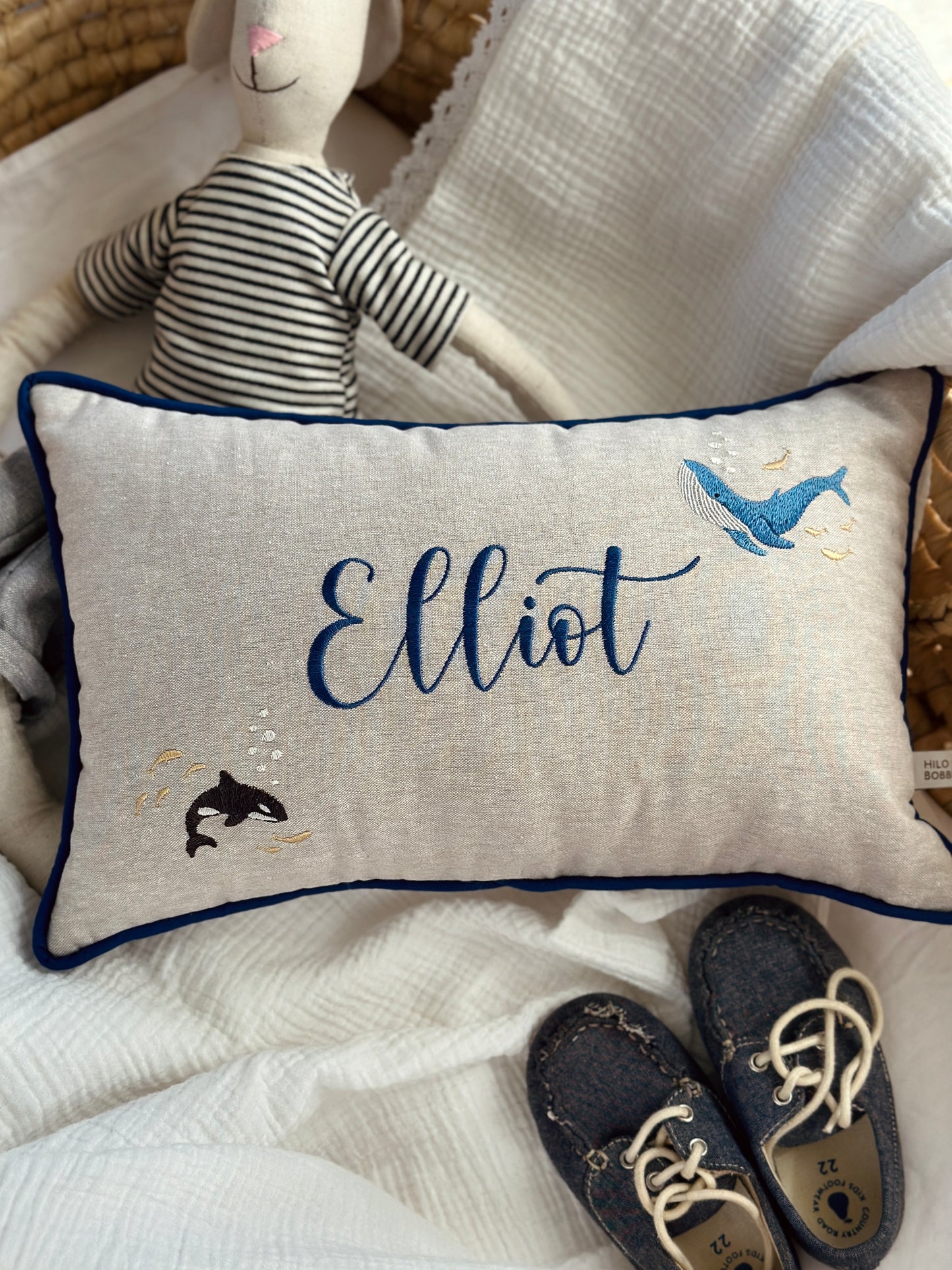 The Elliot Cushion